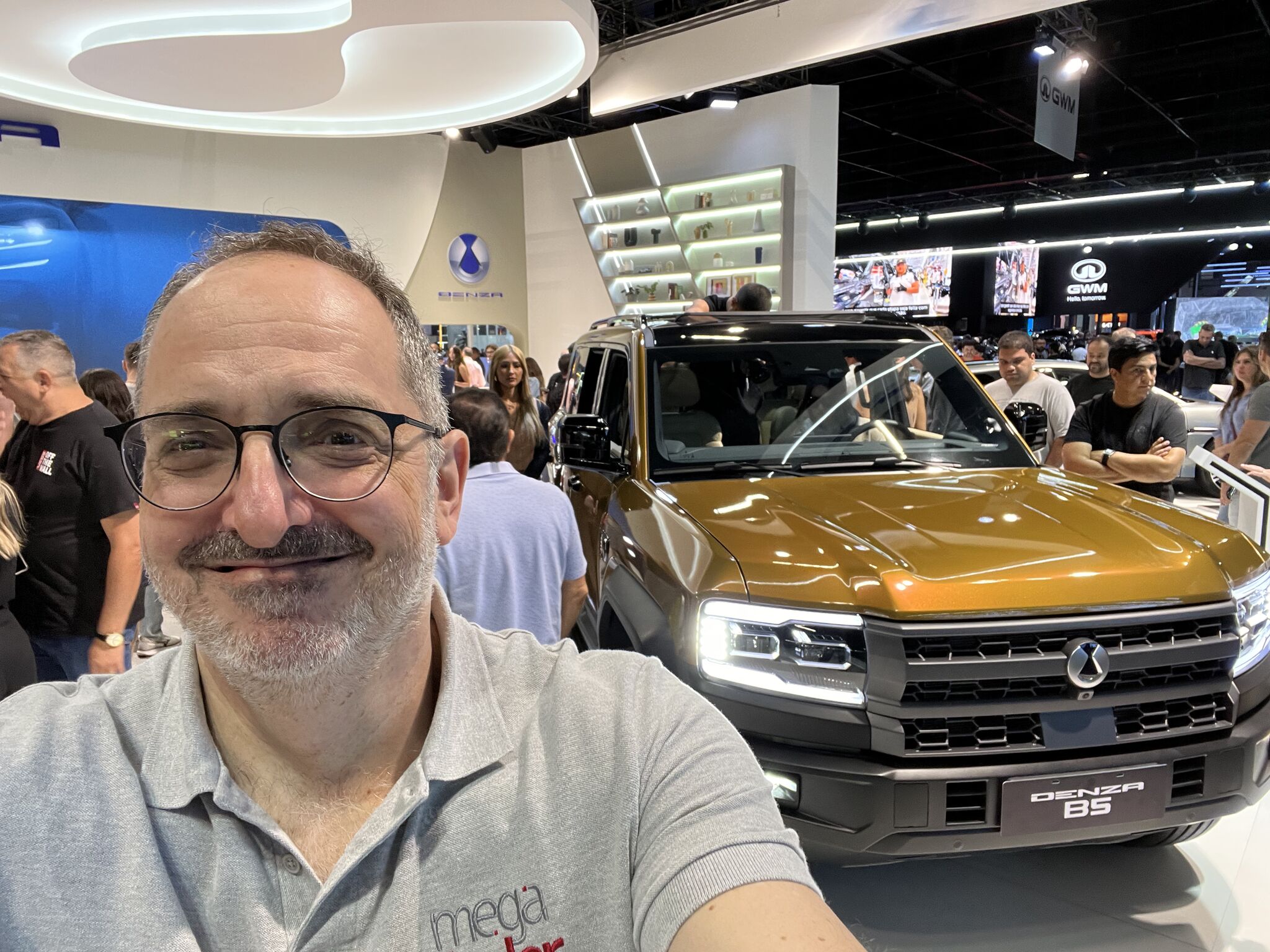 e-hoje-foi-dia-de-visitar-o-salao-do-automovel